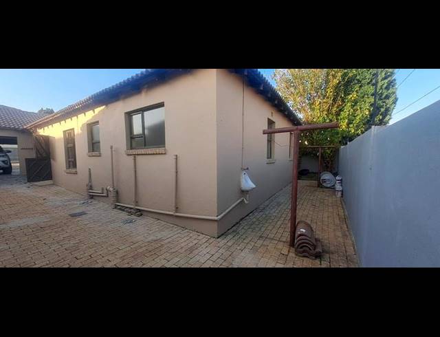 3 BEDROOM PROPERTY TO RENT IN ALVEDA